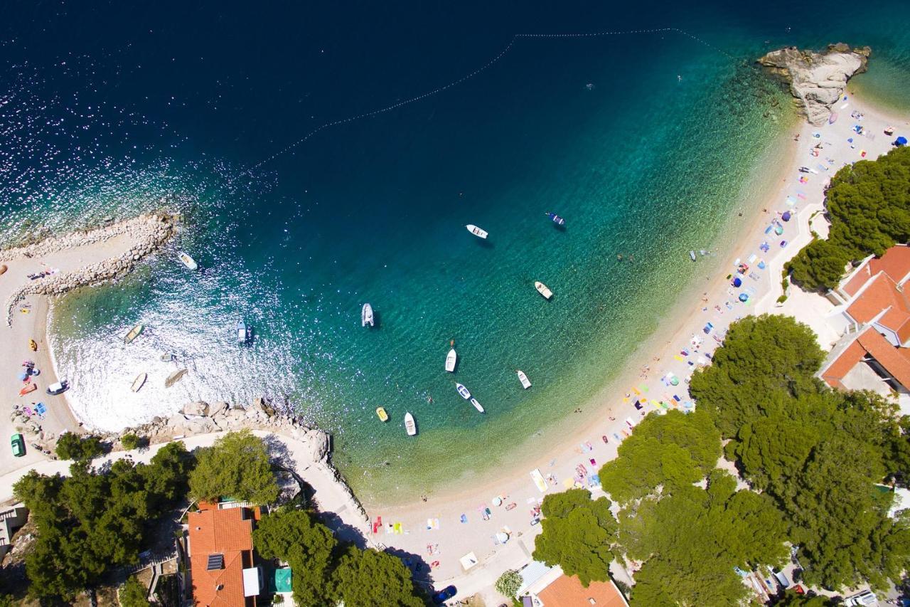 Rooms With A Parking Space Brela, Makarska - 17281 외부 사진